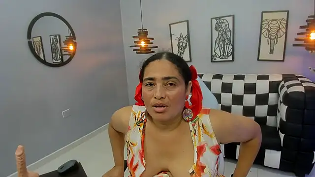 Mila_Deepthroat: δωμάτιο απευθείας συνομιλίας