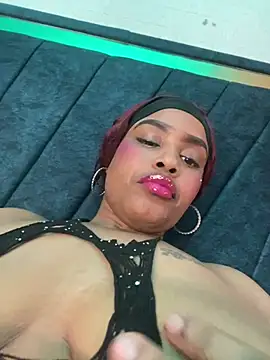 Ayla_Noir – Naživo chatovacia miestnosť