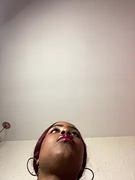 Ayla_Noir's Live Chat Room