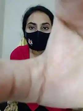 dipa-cute Adlı Modelin Canlı Sohbet Odası