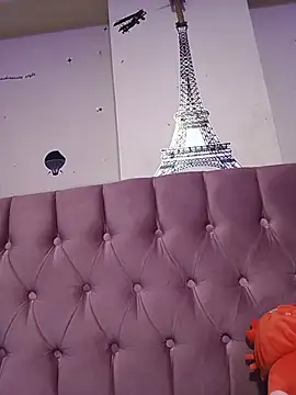 Živá chatovací místnost Auuroraaa