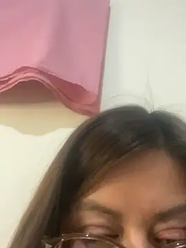 sofia-GS Adlı Modelin Canlı Sohbet Odası