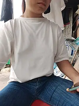 diana_jj Adlı Modelin Canlı Sohbet Odası