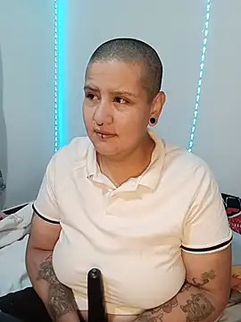 BunnyMai Cameră chat live