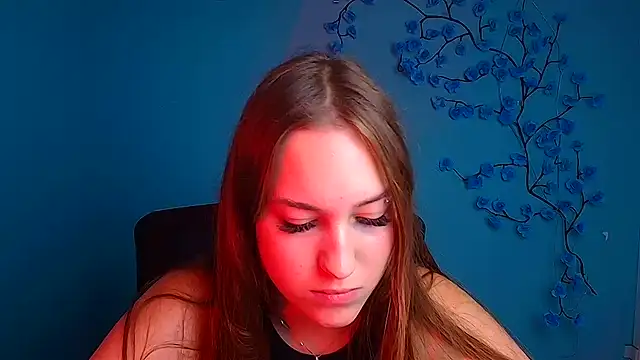 Holly_Mooon_ Adlı Modelin Canlı Sohbet Odası