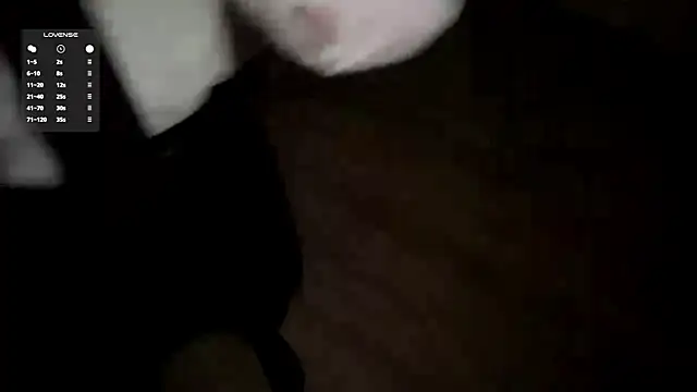 Qeeeunnのライブチャットルーム