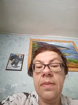 Olena72531 실시간 채팅방