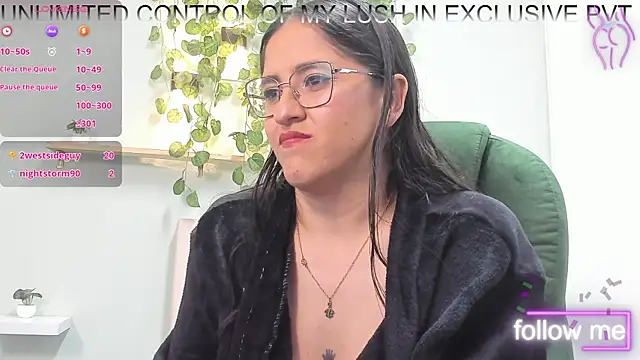 Chatroom en direct de chantal_adams0
