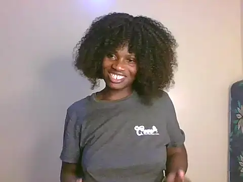 _Dana1's Live Chat Room