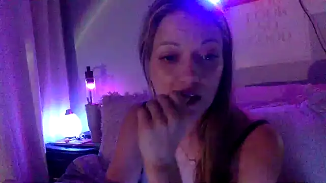 RavenHepburn – live chatrum