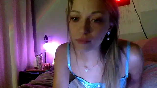 RavenHepburnn Live chat-huone