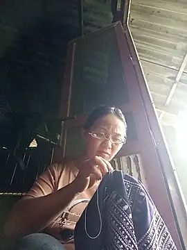 Hala-tia Ruang Obrolan Langsung