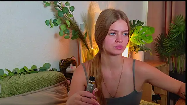 Živá chatovací místnost EmillyStarr