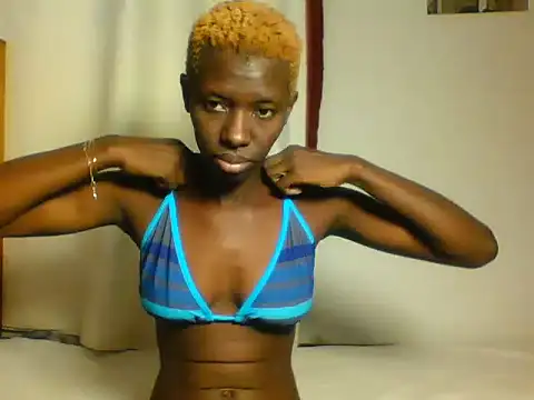 Goldy_petite's Live Chat Room