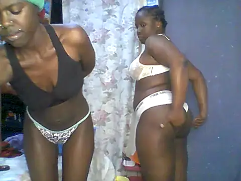Sala de chat en directo de Siri_seduce69