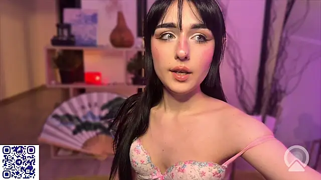 secrettape Adlı Modelin Canlı Sohbet Odası