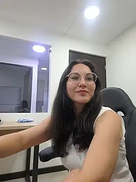 חדר צ'אט בשידור חי של Antonella_Saa