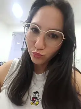 Онлайн чат Antonella_Saa
