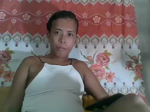 PinayGirl_28's Live Chat Room