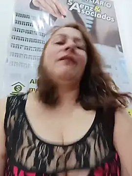 LUISA--30 Live Chatraum