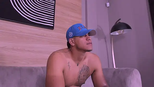 Maximo_montana – live sex-cam-show