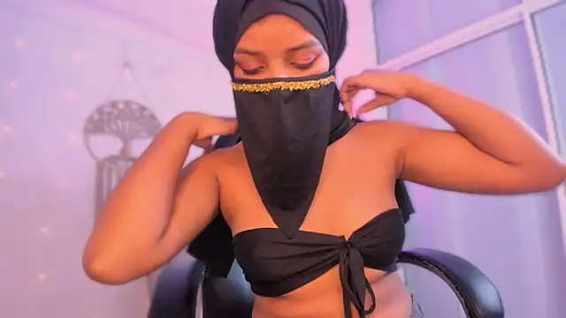 חדר צ'אט בשידור חי של Namy_saha
