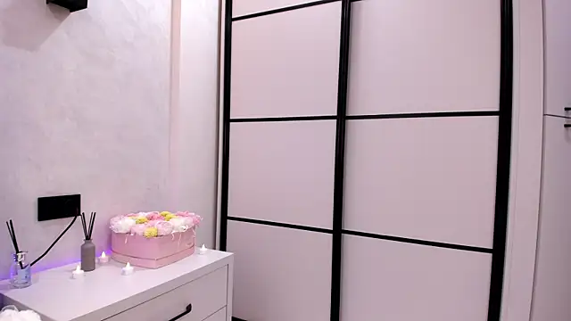 Sala de chat ao vivo de TinyKim_