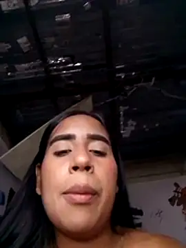 غرفة دردشة alice_xoxo_ المباشرة