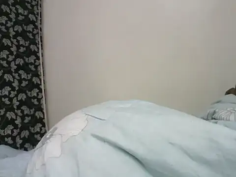 CiciiBeb's Live Chat Room
