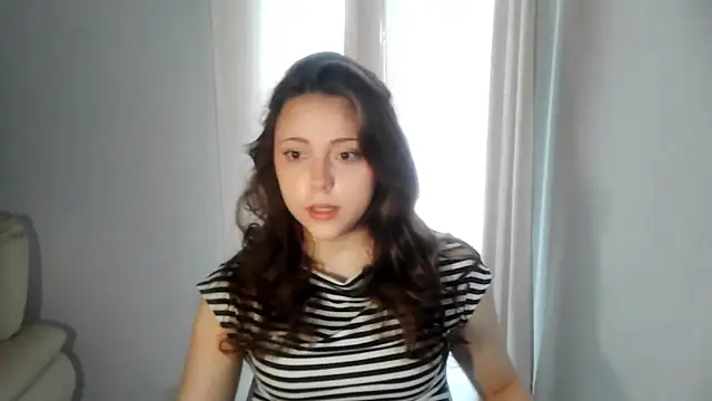 TabithaKua live-chat rom