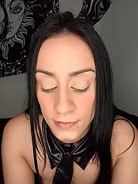 غرفة دردشة Cristalbucks المباشرة