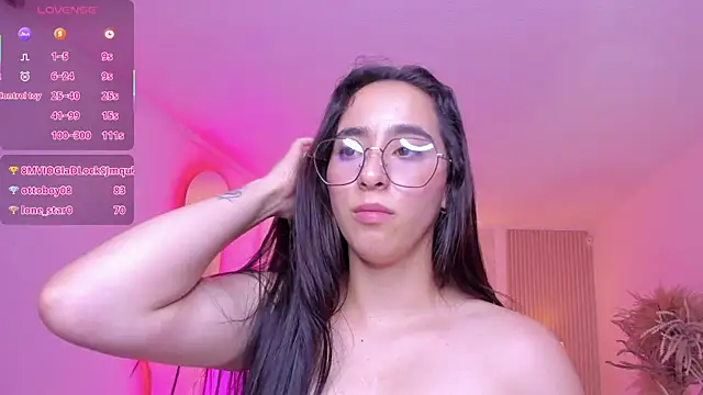Emilyy_parker_ Adlı Modelin Canlı Sohbet Odası