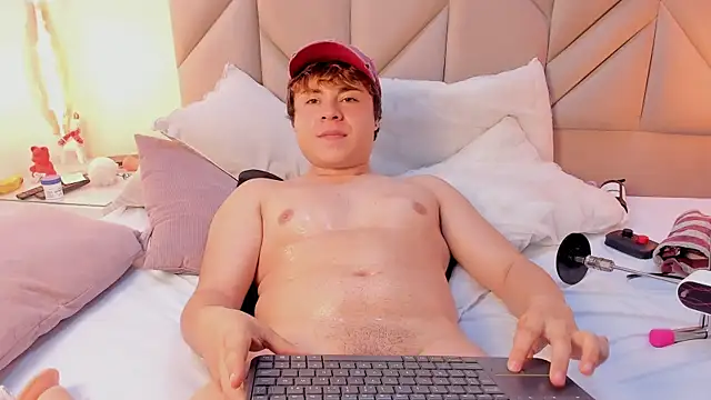 Seks show uživo modela AxellCullen na kameri