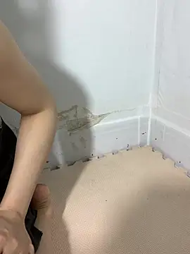 monarch_lust's Live Chat Room