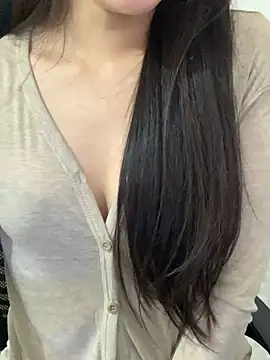 Lilie22 লাইভ চ্যাট রুম