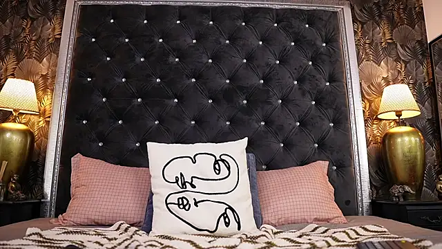 Živá chatovací místnost CelesteNoirre