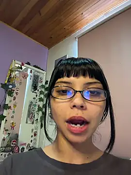 AlanaStormm – live chatrum