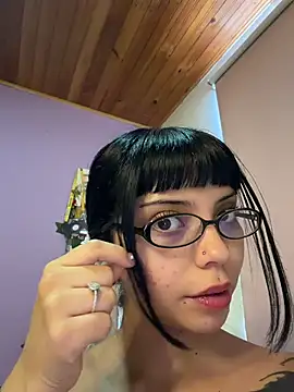 AlanaStormm's Live Chat Room