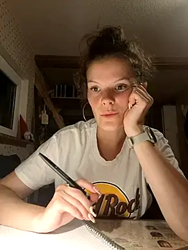 غرفة دردشة karma_princess المباشرة