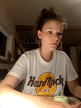 karma_princess Adlı Modelin Canlı Sohbet Odası