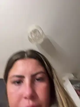 hiddensecretxxn Live chat-huone