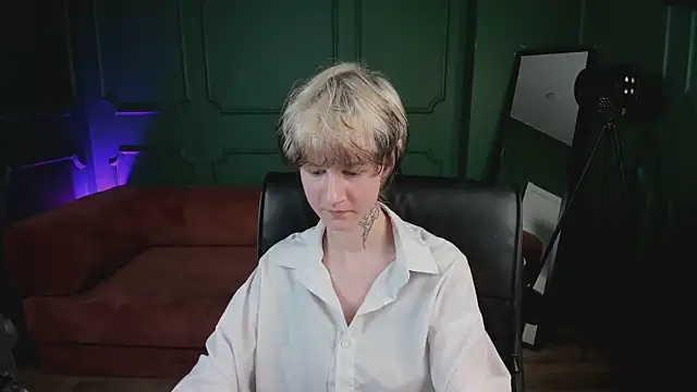 Senpai_Sins – live chatrum