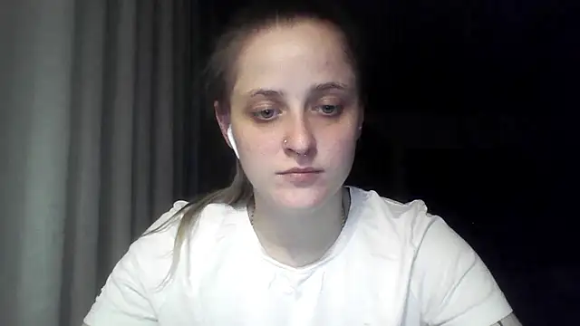 Živá chatovací místnost LeaWetGirl