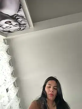 Chat soba uživo modela PamelaCosta