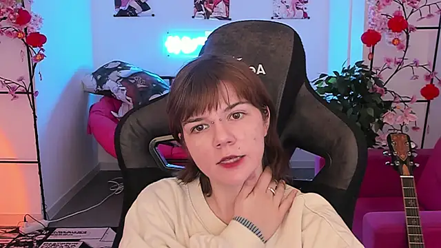 JaneFields' Live Chat Room