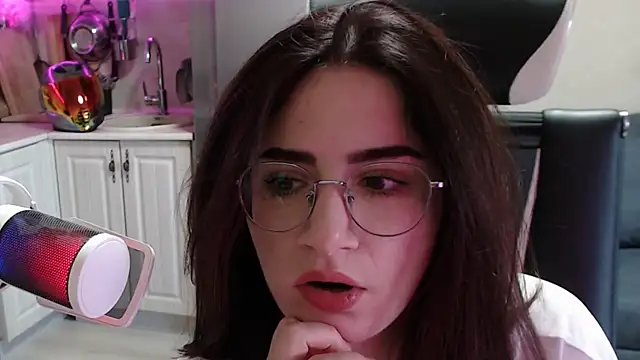 Živá chatovací místnost Regina_glow