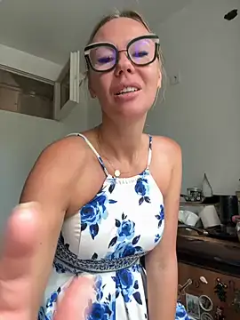 Živá chatovací místnost michele_nolimi