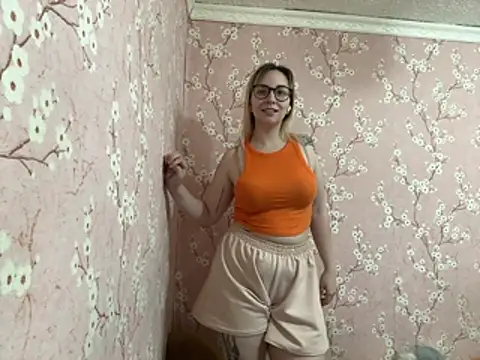 Chat soba uživo modela CandyFever
