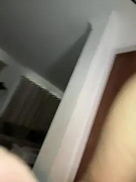 Živá chatovací místnost CharleighBaker
