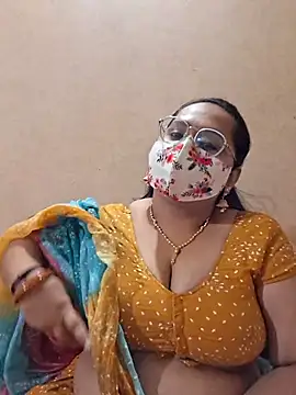 Riya__naughtyn Live chat-huone